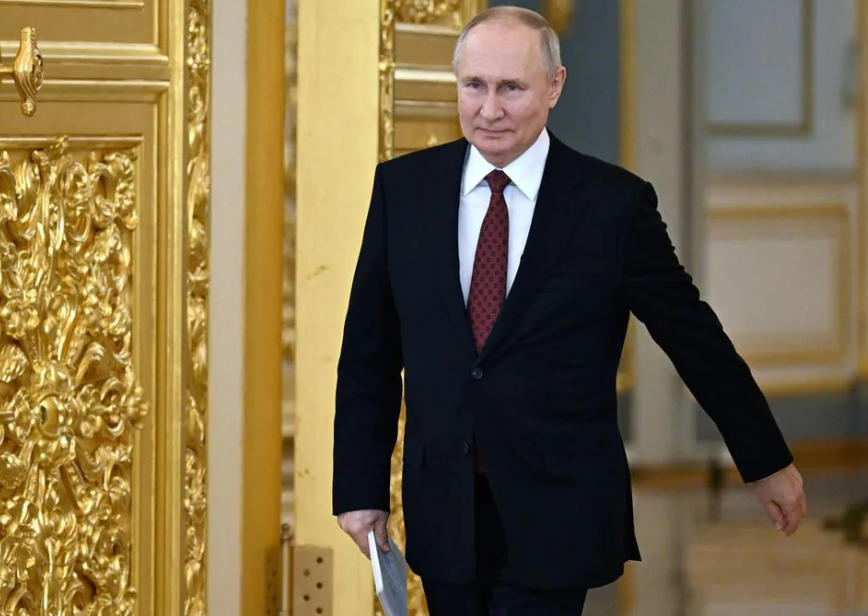 Kremlin says OPEC+ cuts will kick in later, confirms Putin to visit Gulf